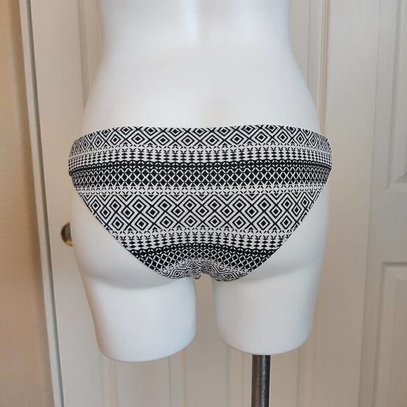 Pair of Victoria's Secret The Strappy Cheeky bikini bottoms sz S - Picture 9 of 13